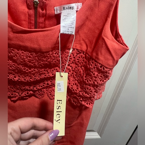 NWT Esley sleeveless dress - Picture 4 of 6